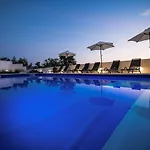 Royal Promons - Heated Pool Villa *