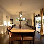 Royal Promons - Heated Pool Villa *