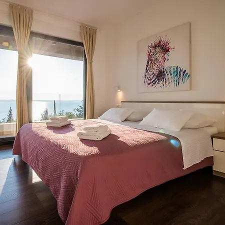 Villa Royal Promons - Heated Pool Starigrad Paklenica