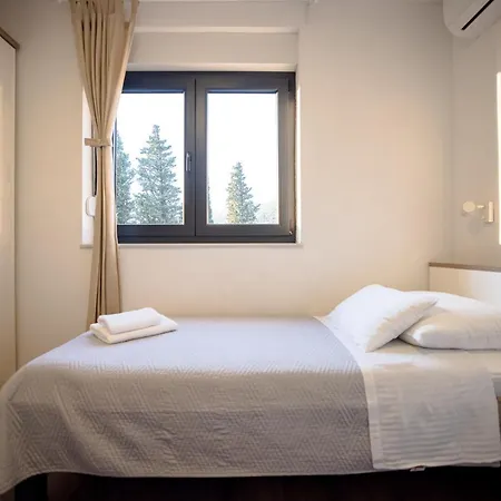 Royal Promons - Heated Pool Villa *