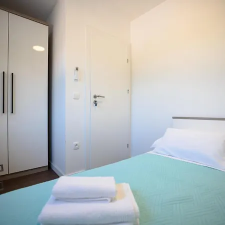 Royal Promons - Heated Pool Villa Starigrad Paklenica