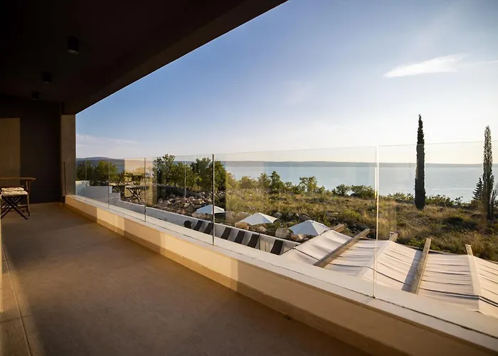 Villa Royal Promons - Heated Pool