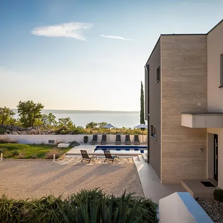 Royal Promons - Heated Pool * Starigrad Paklenica