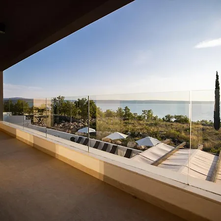 Villa Royal Promons - Heated Pool