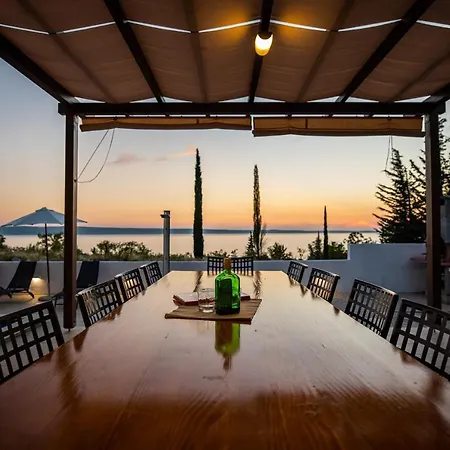 Royal Promons - Heated Pool Starigrad Paklenica